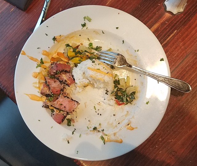 ahi tuna dinner.jpg