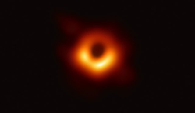 640px-Black_hole_-_Messier_87.jpg