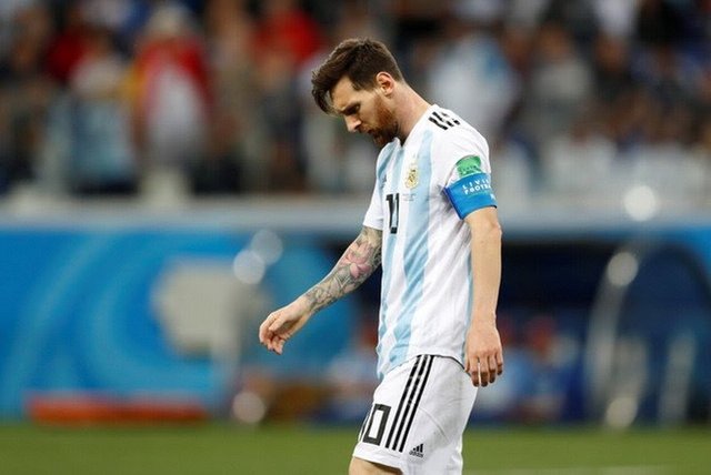 tampil-buruk-bersama-argentina-di-piala-dunia-2018-messi-dikritik-maradona-KrIMN4aFs6.jpg