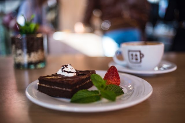blurred-background-breakfast-brownies-1475007.jpg