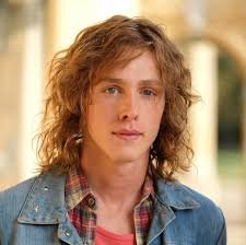 harris dickinson (2).jpeg