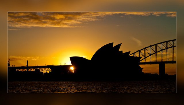 5765802508-sydney-opera-at-sunset (FILEminimizer).jpg