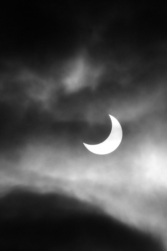 Solar_Eclipse_m.jpg