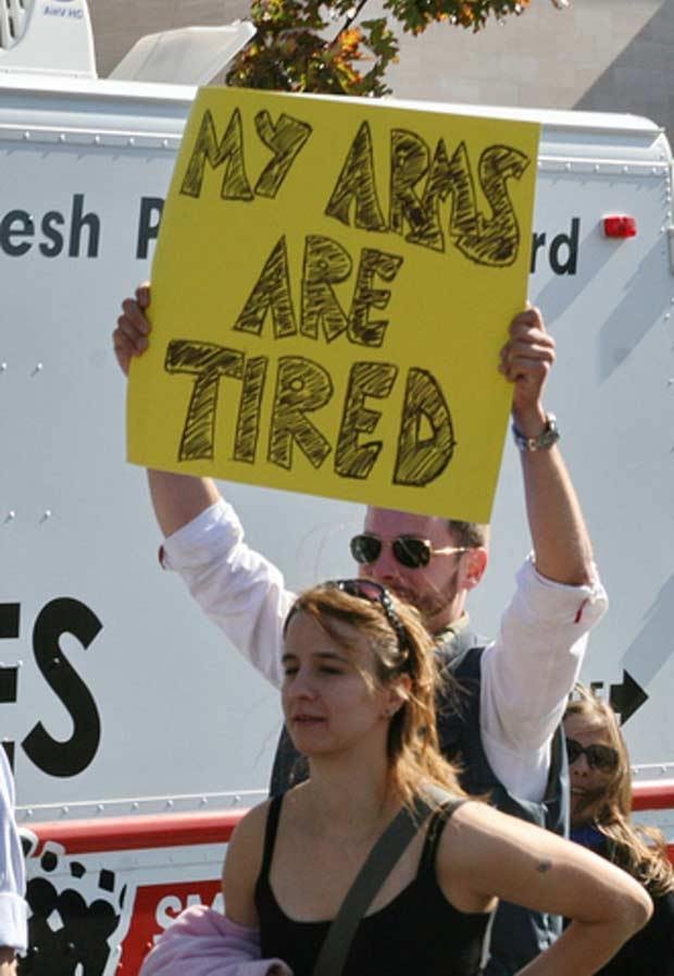protest-trolls-funny-signs-tired-arms.jpg