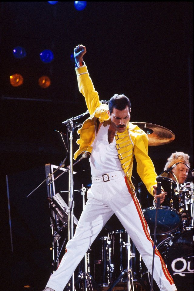 Freddie-Mercury-estadio-wembley-londres-1986.jpg