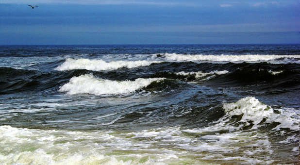 ocean-tide.jpg