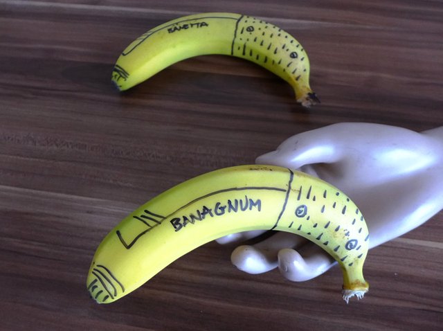 banana-guns.JPG