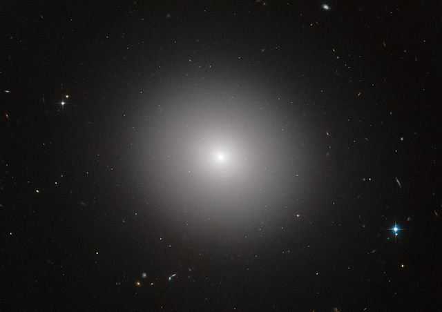 640px-Elliptical_galaxy_IC_2006.jpg