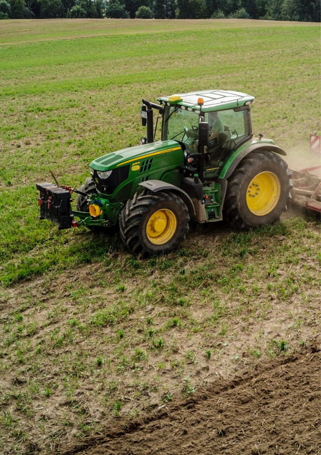 Green White Modern Agriculture Service Poster.png