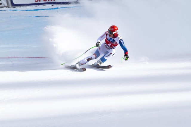 ski-race-2240476_1920.jpg
