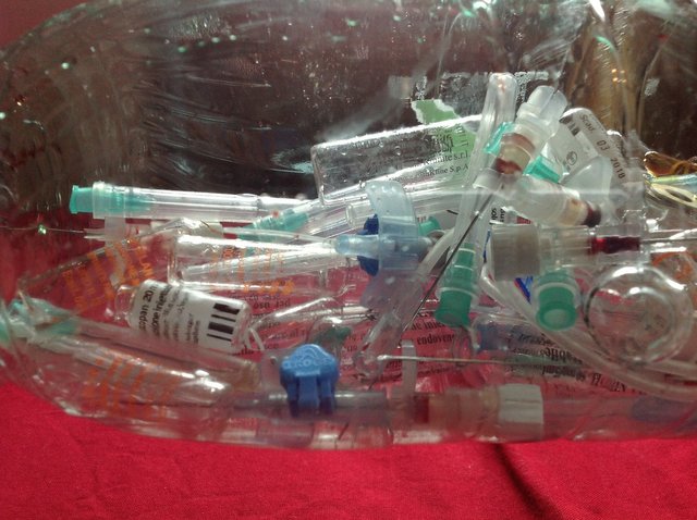 syringes-g051a373ac_1920.jpg