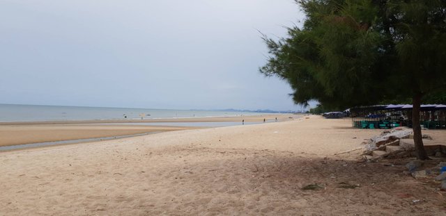 Cha-am beach 9.jpg