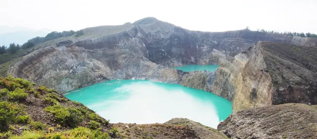 Kelimutu-Lake.jpeg