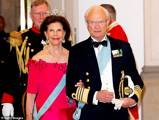 5881296-6362805-The_Swedish_royal.jpg