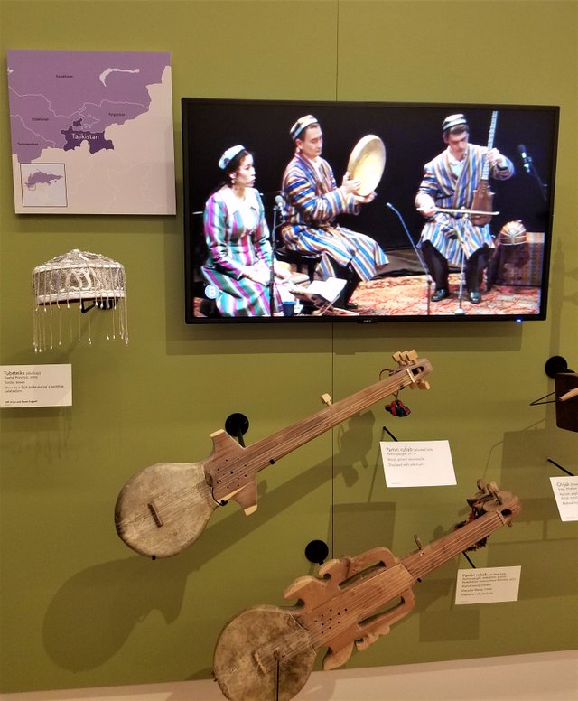 Central asian online musical instruments