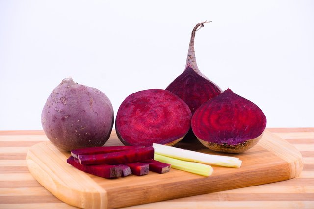 beetroot-g9113ac766_1920.jpg