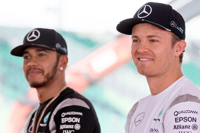 Nico_Rosberg_and_Lewis_Hamilton_2016_Malaysia.jpg