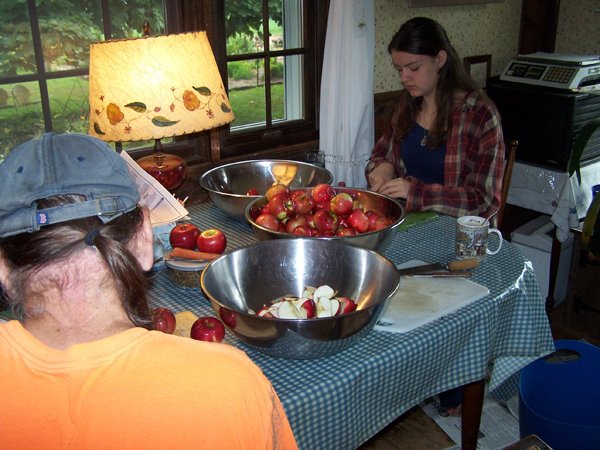 Vinegar - David and Arrissa prepping apples1 crop Oct. 2018.jpg