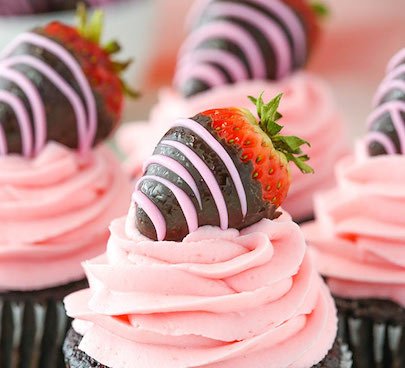 Chocolate-Covered-Strawberry-Cupcakes4.jpg