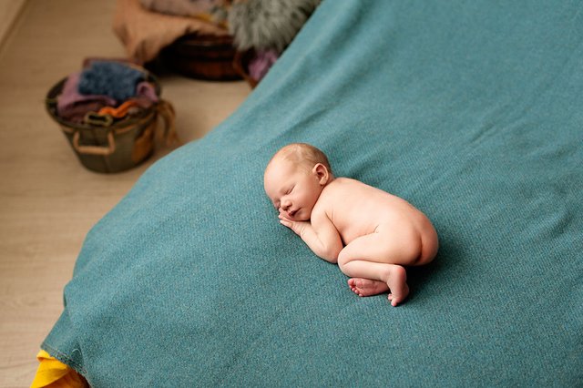 Newborn-Photography-Tutorial-2.jpg
