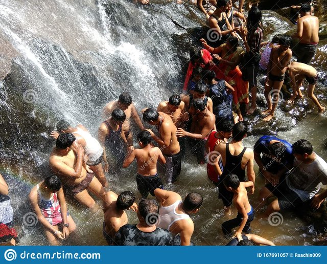 indian-people-s-going-tour-pachmarhi-water-fall-enjoy-place-awesome-india-super-nature-view-area-very-167691057.jpg