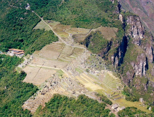 Machu_Picchu_13.jpg