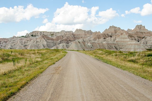 badlands-1110546_1280.jpg