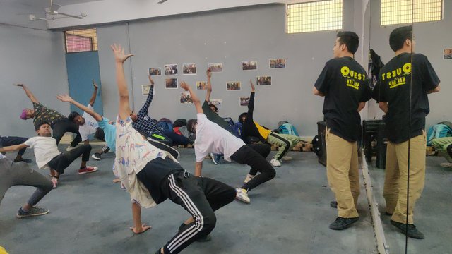 creativity ada dance mafiacrew quest hip hop skoll bboying dance class dance workshop delhi dance company (2).jpg