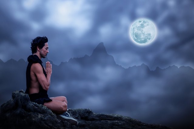 1509535868282_oak_meditation_will_guide_you_to_more_mindful,_relaxed_living.jpeg