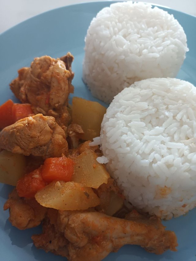 Pollo Guisado 2.jpg