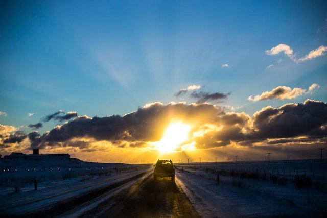 sunset-on-iceland-highway_925x.jpg
