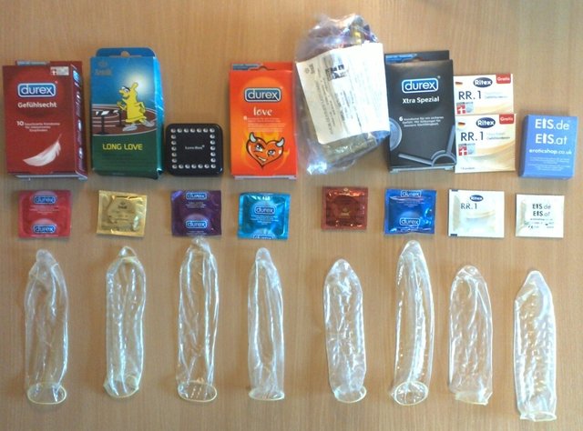 overview-condoms-of-different-brands_orig.jpeg