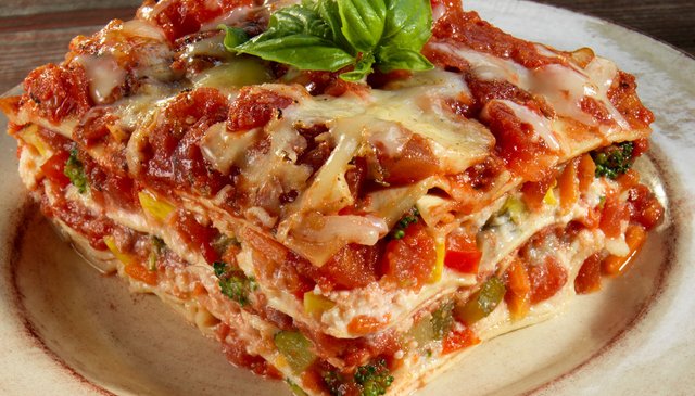meat lasagna with fresh tomato.jpg