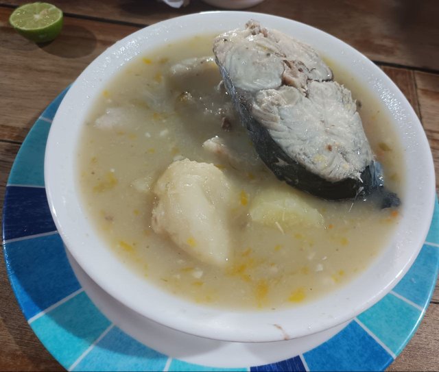 Sopa de pescado fresco.jpg