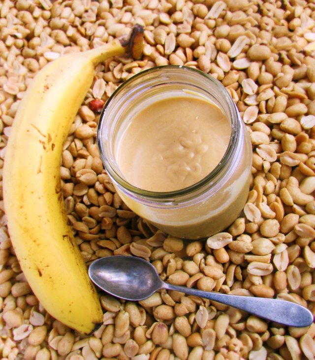 Homemade Peanut Butter - Gringalicious (3).jpg