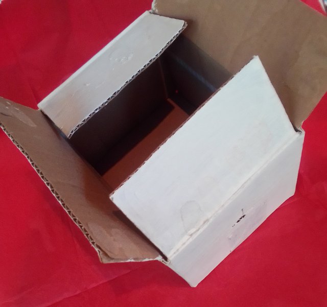 Caja navideña material reciclado 1.jpg
