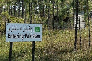 entering-pakistan.jpg