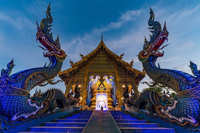 Wat-Rong-Seur-Ten-Chiang-Rai-A-new-age-temple-if-you-will-for-this-temple-created-its-own-format-of-religious-architecture-with-gold-trimmed-deep-blue-hues-everywhere-in-and-outside-its-main-pavilion-creat.jpeg