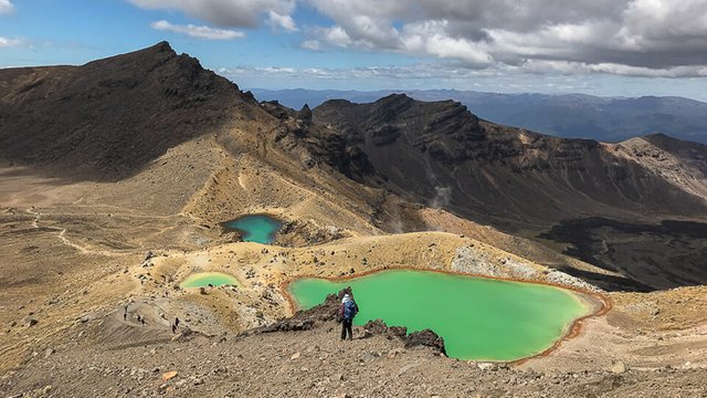 4-emerald-lakes-tongariro-alpine-crossing.jpg