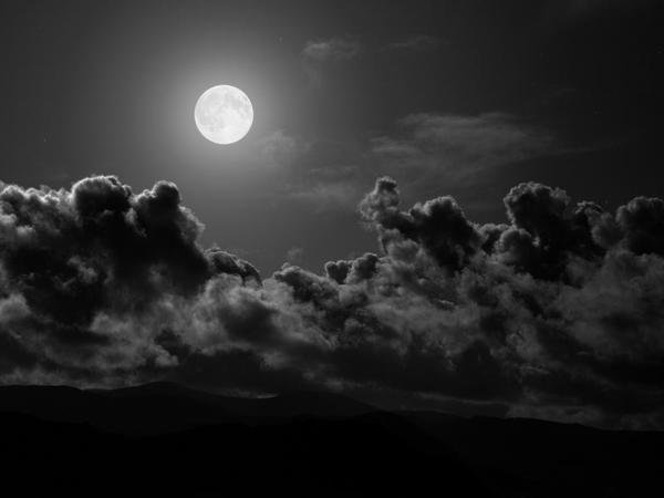 por-que-nuestro-cielo-nocturno-es-oscuro_full_landscape.jpg