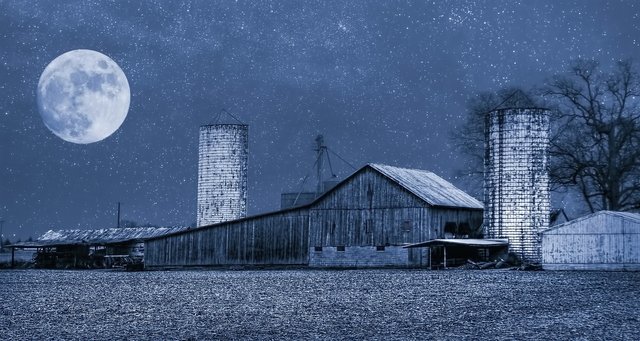 barn-2686439_1920.jpg