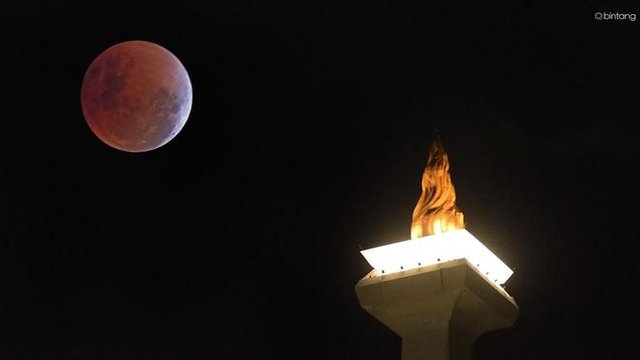 079505800_1532572184-097251300_1517449310-Gerhana_Bulan_31-1-18_foto_by_Bambang_E_Ros__9_.jpg