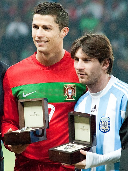 512px-Cristiano_Ronaldo_and_Lionel_Messi_-_Portugal_vs_Argentina,_9th_February_2011.jpg