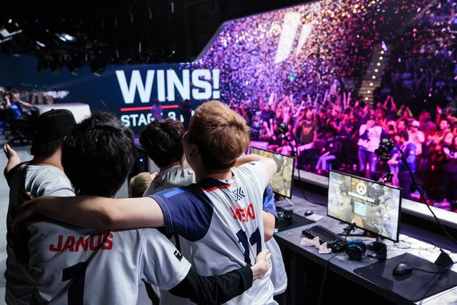 New York Excelsior Bring Home Us 300 000 At The Top Of The