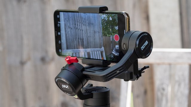 zhiyun crane m2 iphone