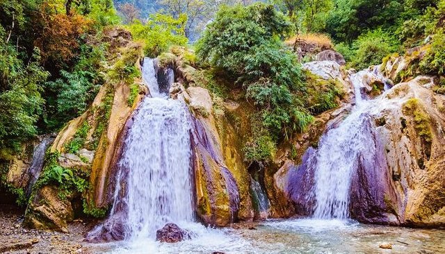 see waterfalls in chakrata