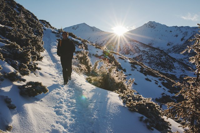   Author of the article descending from Kasprowy Wierch, 2016 Winter. Photo by Arūnė Mey [CC BY-SA 4.0], via Palmtree.life