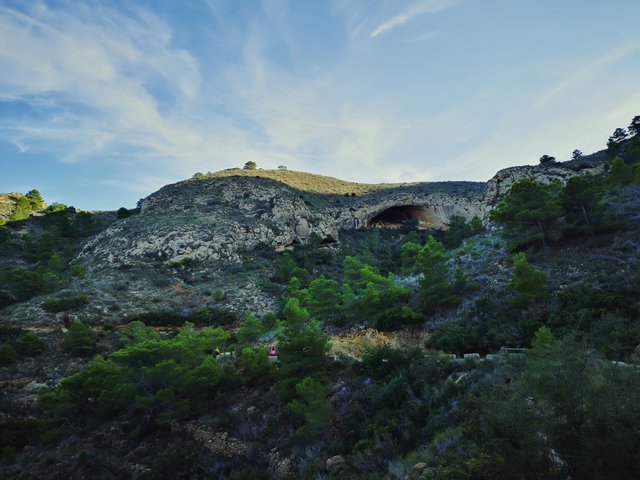   The next point of interest is Boca de Ballena, which could look like an ordinary cave, but its name actually translates to Mount of Whale. Hope this will spark your imagination. Photo by Alis Monte [CC BY-SA 4.0], via Connecting the Dots