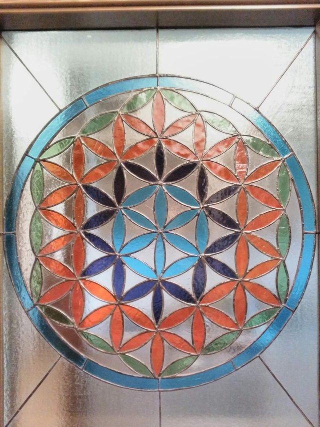 Test picture flower of life on glass