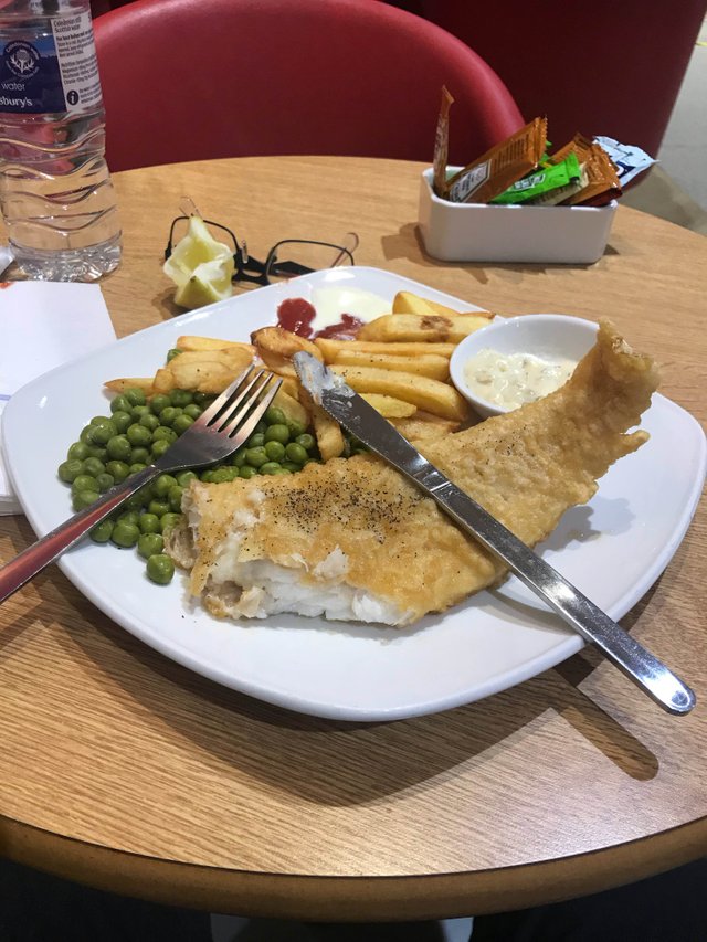 https://d1vof77qrk4l5q.cloudfront.net/img/moghul-friday-traditional-fish-and-chips-cqvtonum-1548455756958.jpg